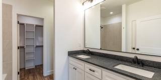 7949 SAWDUST Gallery 24