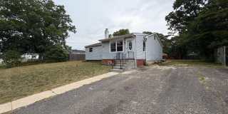 1133 LOUIS Drive Gallery 1