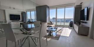 50 Biscayne Blvd 5107 Gallery 6