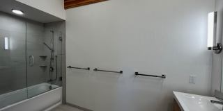 2743 Friendly Alley Gallery 31