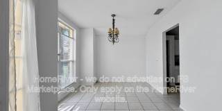2932 Pembridge St Gallery 3