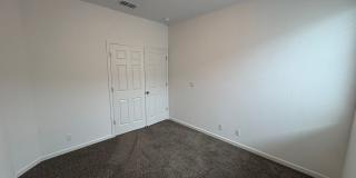 NW Visalia Home For Rent! Close to sports park & shopping centers! Gallery 19