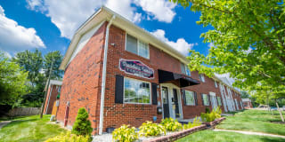 Shadeland Terrace Townhomes with Full Basements Gallery 12