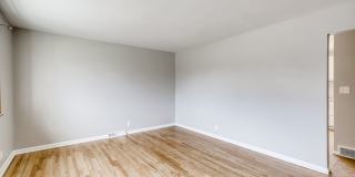 Recently Remodeled 4 bedroom, 2 bath Ranch Style Boulder House Gallery 16