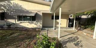 1432 LOTUS PATH 1432 LOTUS PATH Gallery 1