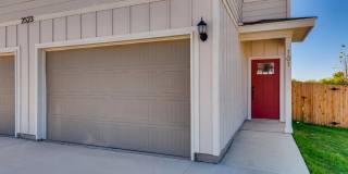 2523 Lynwood Bend, unit 101- NOW AVAILABLE! Gallery 1