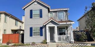 MODERN 3 BEDROOM 2 STORY W/ HUGE LOFT OVER GARAGE IN DIXON *STAR RENTALS Gallery 1