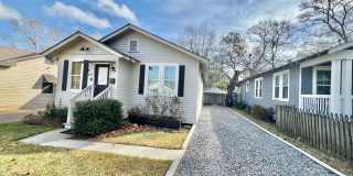 Charming Home In the Garden District- Ideal Location Gallery 1
