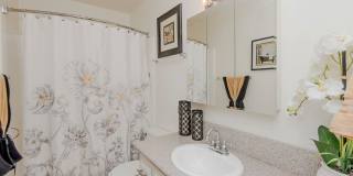 Ventura Beach Luxury Apartments Gallery 17