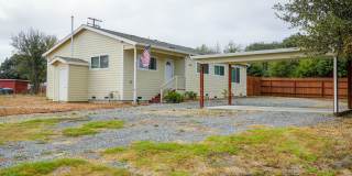 ~ Beautiful 3Bed/2 Bath Country Property in Petaluma ~ Accommodating to Farm Animals. Gallery 1