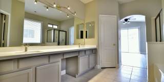 1 Story with POOL Gallery 21