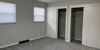 4 Bedroom with a Huge Fenced Back Yard! Gallery 16