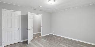 Huge Downtown 3BR (potential 4th)/2BA House For Rent Gallery 6