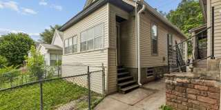 Large Single Family House Gallery 4