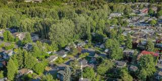 Bright Cozy Home w/ Deck & Yard Near Des Moines Marina Bright Cozy Home w/ Deck & Yard Near Des Moines Marina Gallery 15