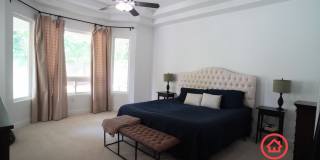 Elegant 3BD/2BA Home with Office Space in Bakersfield's Desirable 93312 — HOA Community, Gardener Included & Pets Welcome! Gallery 11