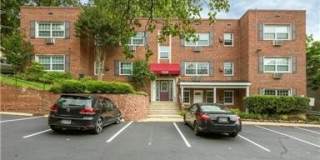 Sunny 1BR/1BA Top Floor Condo in Takoma Park Gallery 1