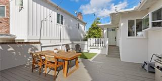 226 La Jolla Gallery 6