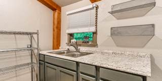 Unique with a Artsy Flare    2 Bed/1.5 Bath in Edgemere Park $995/month! Gallery 8