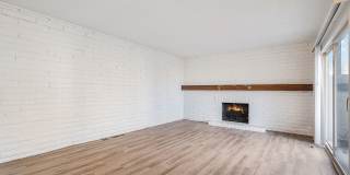 3 Bedroom, 1.5 Bath Condo Available in Cinnimon Courtyard Gallery 6