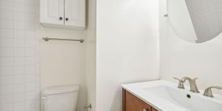 Prime West End/Foggy Bottom Luxury! Gorgeous 2BR/2BA with Private Outdoor Space + Included Parking! Gallery 15