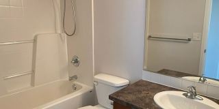 3Bd/2.5Ba Maple Valley Home Gallery 11