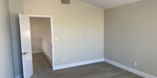 STUNNING & GORGEOUS 4 BED/2.5 BATH POOL HOME IN ELDORADO! *** ONLY $2,599 *** Gallery 29