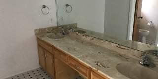 5225 Hunters Circle Gallery 16