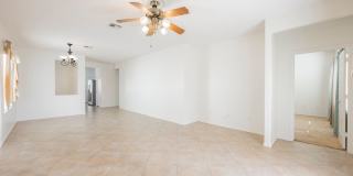 Beautiful Home In Sun City Aliante!! Gallery 17