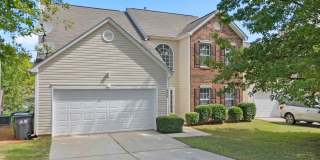 Spacious 4bed/2.5bath Home in Charlotte Gallery 1