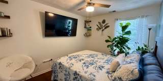 Beutifully updated 4 bed 2.5 bath home with large yard! Gallery 15