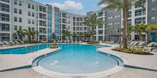 Cove at 47th Gallery 16