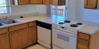 Pet Friendly 3 Bedroom 2 Bathroom Duplex Gallery 22