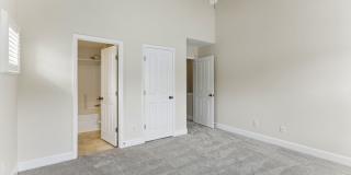 Beautifully maintained 3-bedroom, 2-bath townhome in Nashville’s highly desirable Lennox Village Beautifully maintained 3-bedroom, 2-bath townhome in Nashville’s highly desirable Lennox Village Gallery 23