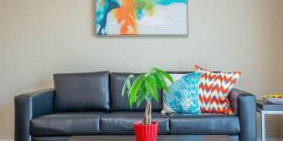 11 West Gallery 25