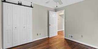 7614 WOODRIDGE Circle Gallery 23