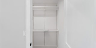 780 New York Avenue Gallery 12