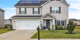 Beautiful 5 Bed/3 Bath Home in Savannah Highlands Gallery 1