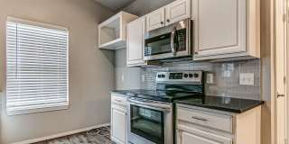 Beautiful Home in Edmond + Edmond Schools + 3 bedrooms Gallery 9