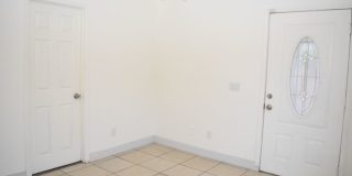 Charming 2-Story, 4 Bd 3 Ba Unit Near Downtown San Diego – 92113 Gallery 15