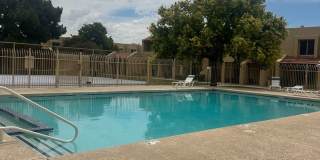 Stunning & Spacious 2 BR / 2.5 BA Townhome – Move-In Ready! Gallery 32