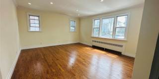 35 Lindsey Street Gallery 2