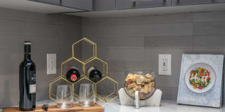 Hyde Square Gallery 23