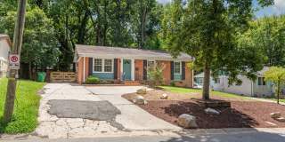 4 Bedroom Ranch w/ Fenced Yard Gallery 29