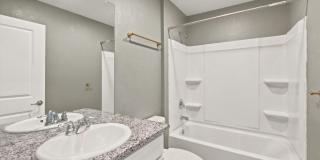Beautiful 4-Bedroom Home with Golf & Clubhouse Access Gallery 26