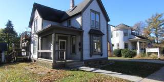 17 W Crystal Lake Avenue unit: 17 Gallery 1