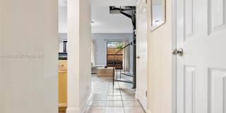 515 NE 38th St Gallery 20