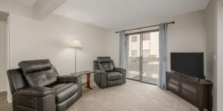 NEWLY REMODELED  FURNISHED BOTTOM FLOOR CONDO Gallery 9