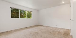 Woodinville Home with Spacious Layout & Updated Interior Gallery 18