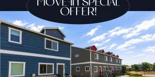 Bright 3 Bedroom, 3.5 Bathroom End Unit Townhouse with Finished Basement, AC and Washer/Dryer Gallery 1